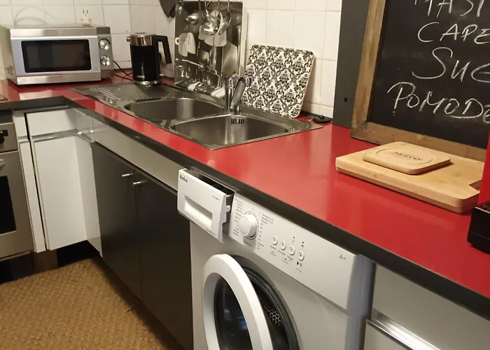 Daire Stilvolles Altbauapartment In Ruhiger Wohngegend